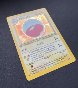 Electrode 1st Edition Jungle 2/64 Pokemon Card Holo NM - Image 2