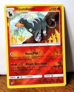 POKEMON HOUNDOOM 46/214 REVERSE HOLO RARE LOST THUNDER LP - Image 1