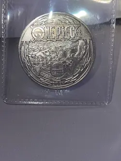 One piece card Gol D. Roger with coin - Image 5