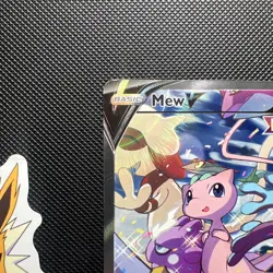 Pokemon TCG Fusion Strike Holo Mew v Alt Art Ultra Rare Card 251/264 - Image 2
