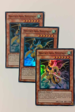 3 x Dragunity Arma Mystletainn (PLAYSET) SUPER RARE 1st Ed LP SDDL-EN002 - Image 1