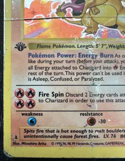 1st Edition Shadowless Charizard Base Set 4/102 Holo 1999 Pokemon - Image 4