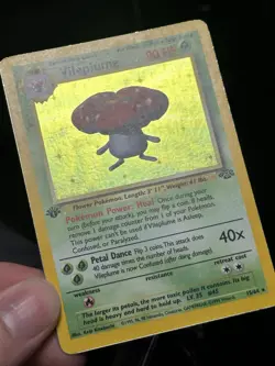 Pokemon TCG Vileplume Jungle Holo Card 15/64 1st Edition Rare Heavily PLayed - Image 2