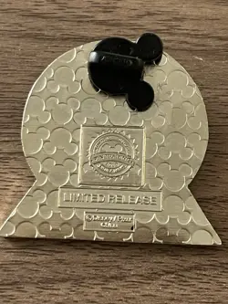DISNEY PIXAR TOY STORY 3 REVEAL CONCEAL MYSTERY COLLECTION BUZZ LIGHTYEAR PIN - Image 2