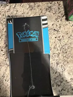 Pokemon TCG Scarlet & Violet Black Bolt Elite Trainer Box English 2025 - Image 2