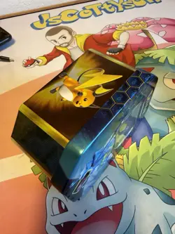 2019 Pokemon TCG Hidden Fates Tin With Gyarados On Lid EMPTY - Image 3