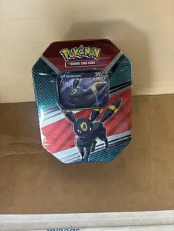 Pokemon TCG: V Heroes Tin - Umbreon V - Image 1