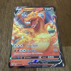 Pokemon Charizard Darkness Ablaze V 19/189 - Image 1