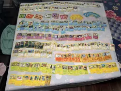 Massive Lot Of Pokemon Trading Cards 100+ Read Description. - Image 3