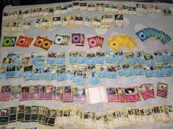 Massive Lot Of Pokemon Trading Cards 100+ Read Description. - Image 5