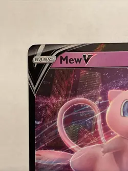 NM Pokemon Crown Zenith Mew V Ultra Rare 060 #060/159 - Image 4