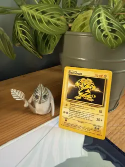 Electabuzz 20/102 Pokemon TCG Base Set (1999) Rare NM/LP - Image 1