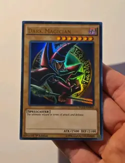 Yugioh Dark Magician YGLD-ENB02 Ultra Rare LP - Image 4