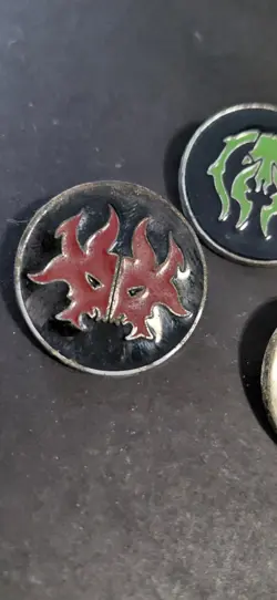 gaming hobby Collectible MTG Magic: The Gathering Guild Kit enamel pins Lot Of 3 - Image 3
