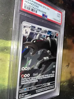 Houndoom 066/064 Illustration Rare 2024 Shrouded Fable Pokemon Card PSA 9 MINT - Image 3