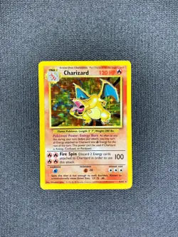 Pokemon TCG Charizard Base Set Holographic Card #4/102 1999-2000 WOTC - Image 1