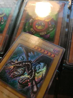 Yu-Gi-Oh! Red-Eyes B. Dragon BPT-005 Secret Rare Vintage Tin - Image 4