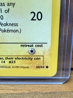 Wizards of the Coast Pokemon TCG Pikachu 60/64 Jungle 1st Ed Regular EN 50HP - Image 3