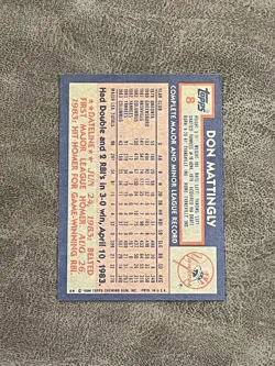 1984 Topps Don Mattingly #8 NM-MT Sharp! New York Yankees Rookie RC!! - Image 2