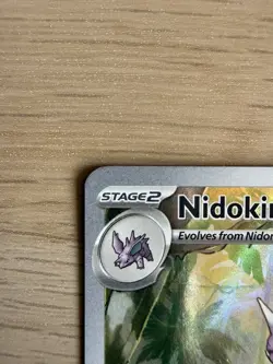 Pokemon TCG Nidoking Scarlet and Violet 151 Illustration Rare Card 174/165 - Image 2