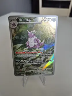 Pokemon Nidoking TCG Holo Illustration Rare Card 174/165 Scarlet & Violet-151 - Image 1