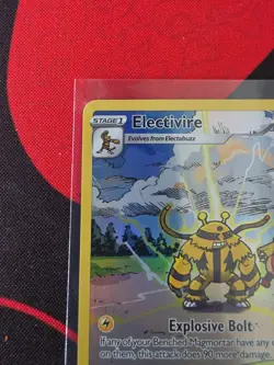 Electivire Holofoil Ultra Rare SWSH: Crown Zenith: Galarian Gallery GG08/GG70 NM - Image 2