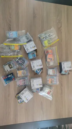 Enorme Lot De Cartes Pokemon 3kg135 / 1548 Cartes Toutes Series Differentes Rare - Image 1