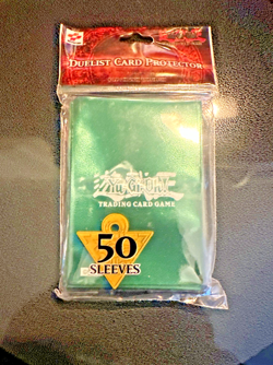 VINTAGE 1996 YUGIOH KONAMI 96KT GREEN METALLIC DUELIST CARD PROTECTOR SEALED - Image 1