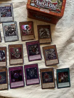 Yu-Gi-Oh Holo Lot + Bulk lot 23 HOLOS Plus 100 Plus Commons - Image 3