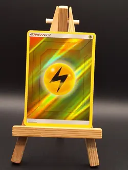 Pokemon TCG 2019 Hidden Fates Lightning Energy Reverse Holo NM - Image 1