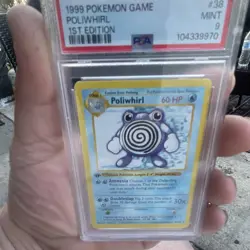 Pokemon Poliwhirl 038/102 Base Set Shadowless 1st Edition PSA 9 1999 - Image 1