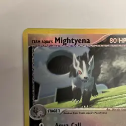 Team Aqua's Mightyena 30/95 Team Magma vs Team Aqua Reverse Holo 2004 English - Image 4