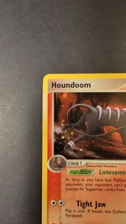 Houndoom Unseen Forces Holo Rare 7/115 English - Image 3