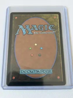 Wizards of the Coast Castle Garenbrig Throne Eldraine Rare Land Green 2019 - Image 2