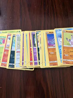Pokemon card lot - Image 2