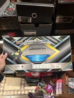 umbreon gx premium collection box - Image 2