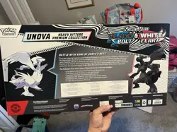 Pokemon TCG Unova Heavy Hitters Premium Collection Box Black Bolt & White Flare - Image 2