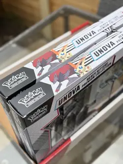 Pokemon TCG Black Bolt & White Flare Unova Heavy Hitters Premium Collection X2 - Image 4
