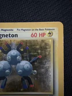Magneton Base Set 9/102 Holo Rare Unlimited 1999 Wizards Pokemon TCG - Image 3