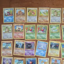 Nintendo 1999 Pokemon TCG 42 Card Lot Base Set 2 Common Uncommon - Image 2