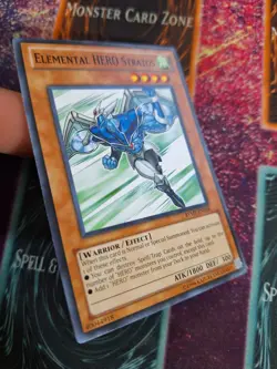 Yu-Gi-Oh! TCG Elemental Hero Stratos RYMP-EN008 Common Unlimited Near Mint - Image 2
