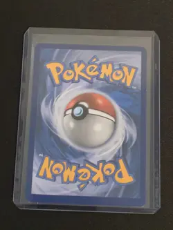 2017 SM - Crimson Invasion Pikachu REVERSE HOLO #30/111 - Image 2
