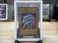 Blue-Eyes White Dragon - SDK-001 - Ultra Rare - Unlimited - Image 1