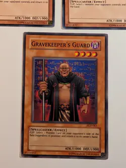 Yugioh TCG - 3x Gravekeeper's Guard - 2x SDMA-EN009 1st + 1x PGD-061 UNL - NM - Image 3