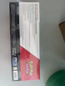 Pokemon TCG Scarlet Violet Prismatic Evolutions Booster Bundle & Surprise Box - Image 2