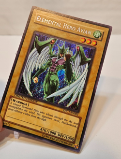 Elemental Hero Avian EHC1-EN001 Secret Rare Limited Edition Promo Yugioh 1982 - Image 4