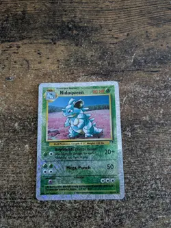 Nidoqueen 32/110 Legendary Collection Reverse Holo Card Damaged - Image 1