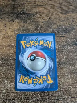 Nidoqueen 32/110 Legendary Collection Reverse Holo Card Damaged - Image 2