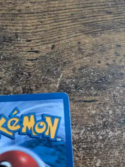 Nidoqueen 32/110 Legendary Collection Reverse Holo Card Damaged - Image 3