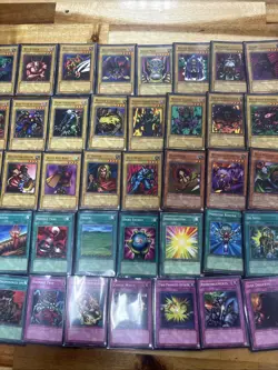 Starter Deck Kaiba Complete 50 Cards Sleeved Played - Image 3